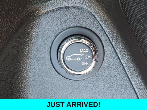 Used 2025 Chevrolet TrailBlazer RS w/ Convenience Package AWD/4WD image 24