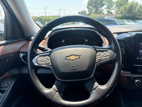 Used 2020 Chevrolet Traverse High Country w/ LPO, 'HIT The Road' Package AWD/4WD image 29
