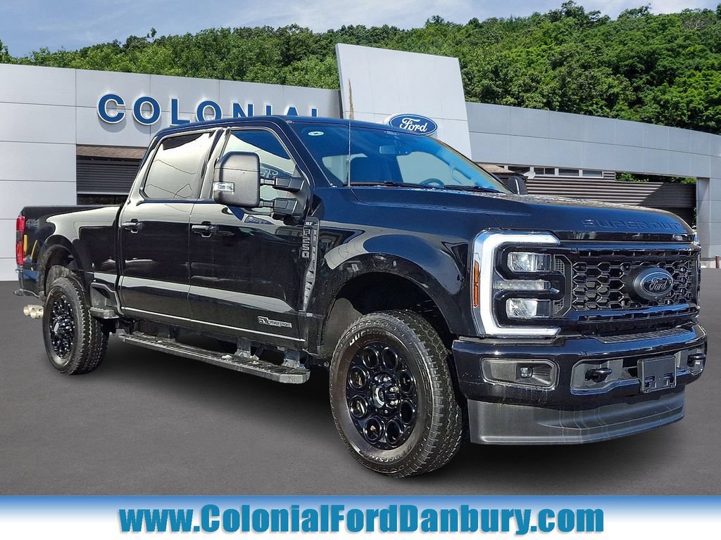 Used 2025 Ford F250 XLT w/ Black Appearance Package AWD/4WD image 1