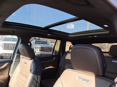 New 2026 GMC Acadia Denali Ultimate w/ LPO, Floor Liner Package image 27