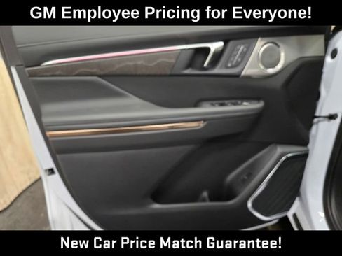 New 2026 Buick Enclave Avenir image 11