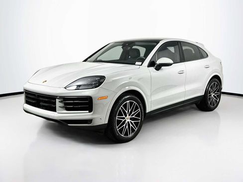 Certified 2025 Porsche Cayenne Coupe AWD/4WD image 1