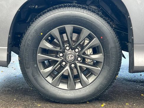 Used 2020 Lexus GX 460 Premium w/ Premium Package AWD/4WD image 38