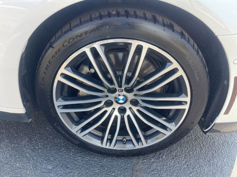 Used 2019 BMW 530i xDrive 530i xDrive w/ M Sport Package image 29