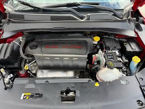 Used 2018 Jeep Compass Trailhawk w/ Cold Weather Group image 12