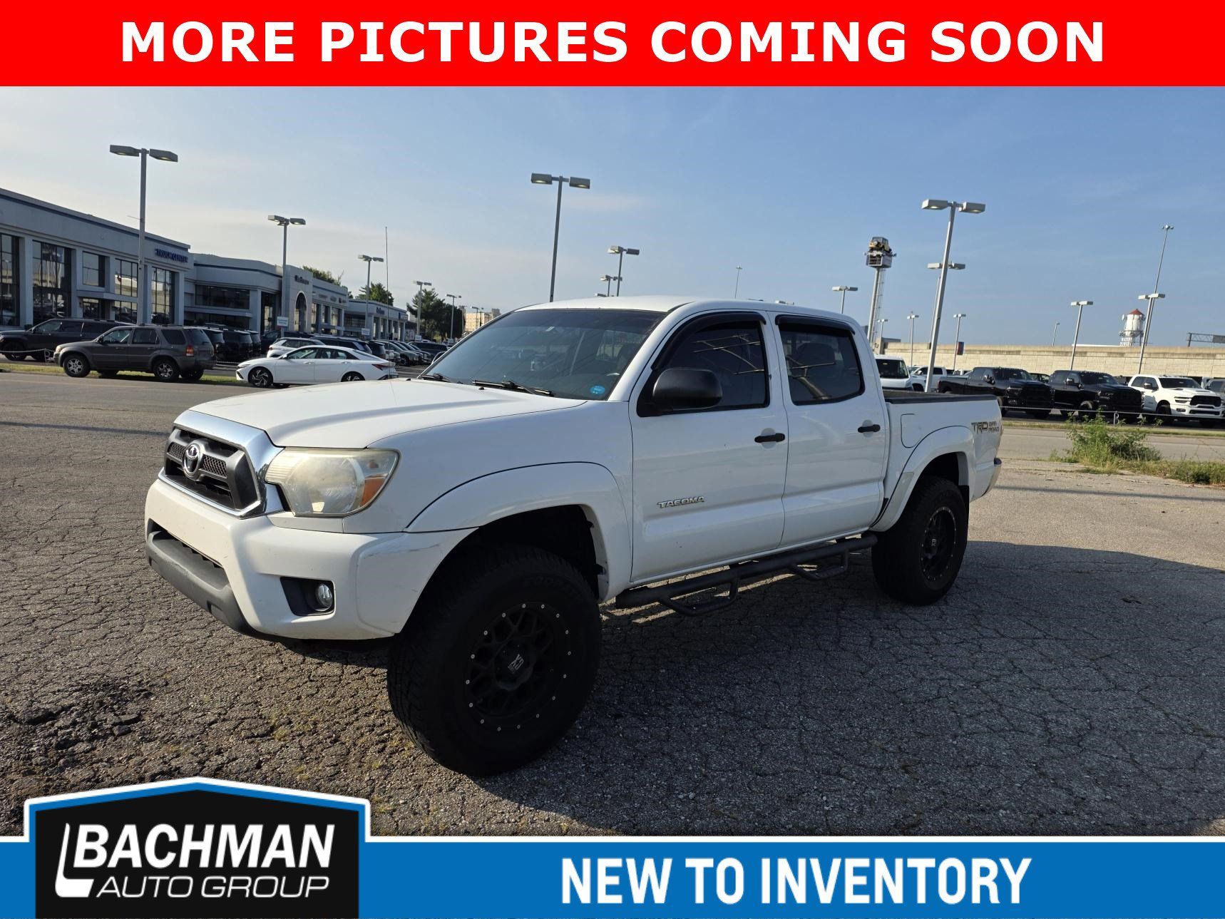 Used 2014 Toyota Tacoma 4x4 Double Cab w/ TRD Off-Road Package image 4