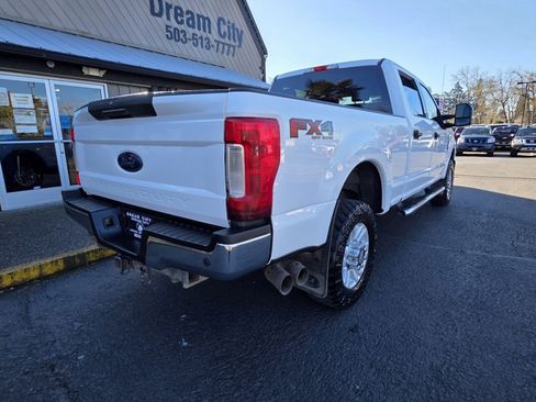 Used 2019 Ford F350 XLT w/ XLT Value Package AWD/4WD image 3