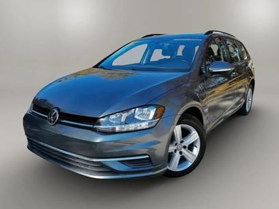 Used 2018 Volkswagen Golf SE