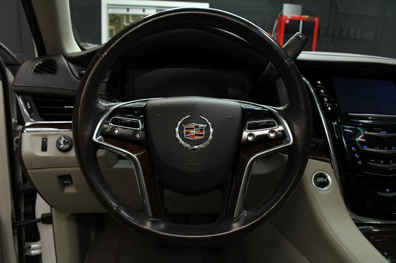 Used 2015 Cadillac Escalade Premium AWD/4WD image 19