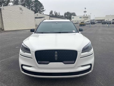 Used 2022 Lincoln Aviator Reserve w/ Equipment Group 201A image 2