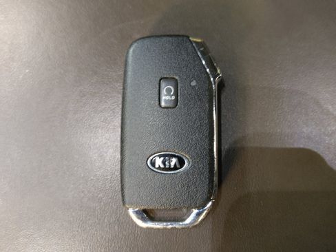 Used 2021 Kia Telluride SX w/ Towing Package FWD image 32