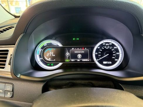 Used 2018 Kia Niro EX w/ EX Premium Package image 13