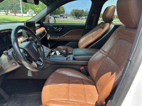 Used 2020 Lincoln Aviator Reserve w/ Equipment Group 201A AWD/4WD image 20