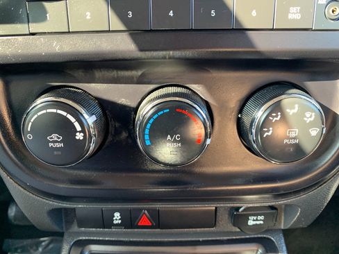 Used 2014 Jeep Patriot Sport w/ Power Value Group image 24