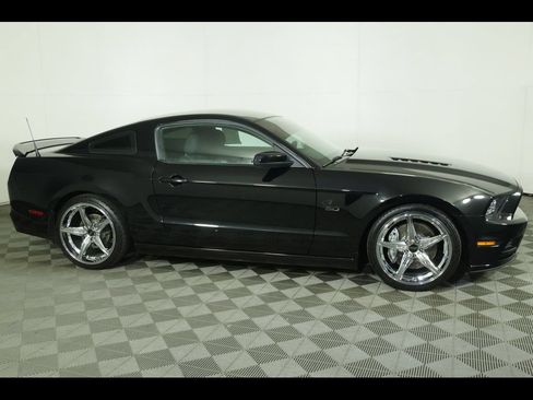 Used 2014 Ford Mustang GT w/ GT Track Package RWD image 5