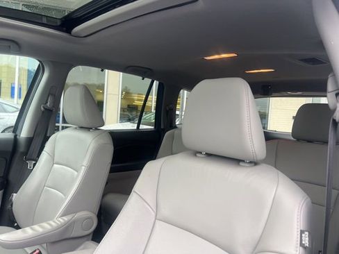 Used 2022 Honda Pilot Special Edition image 16