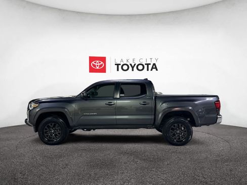 Used 2021 Toyota Tacoma SR5 image 3