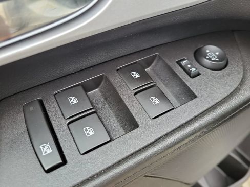 Used 2015 Chevrolet Equinox LS FWD image 15