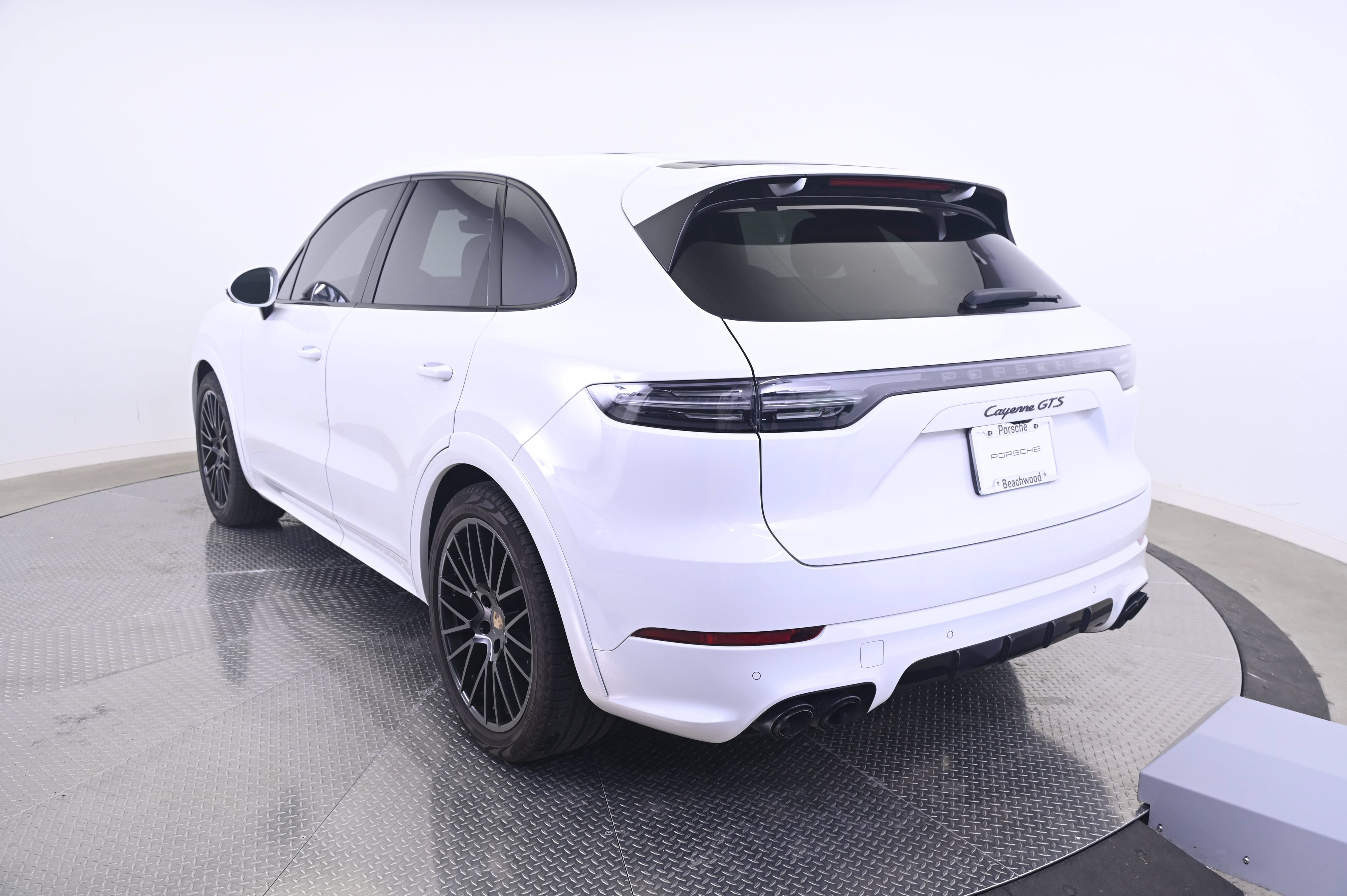 Certified 2023 Porsche Cayenne GTS AWD/4WD image 3