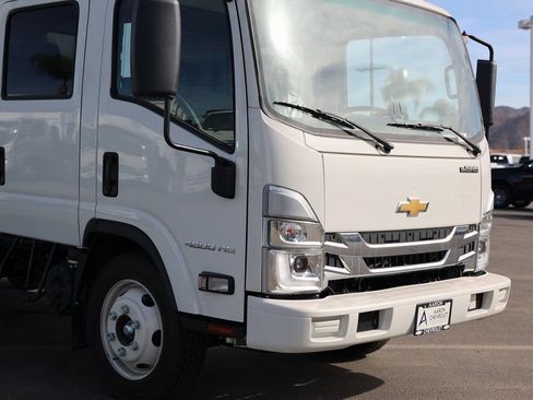 New 2024 Chevrolet Low Cab Forward RWD image 7