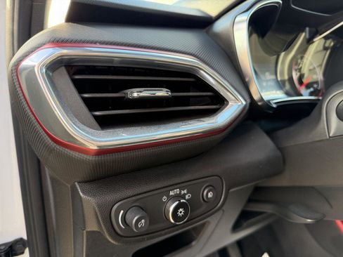 Used 2022 Chevrolet TrailBlazer RS w/ Sun and Liftgate Package image 22