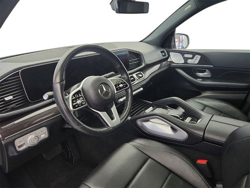 Used 2020 Mercedes-Benz GLS 450 4MATIC image 10
