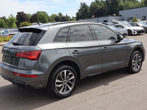 Used 2024 Audi Q5 2.0T Premium w/ Summer of Audi Package AWD/4WD image 5