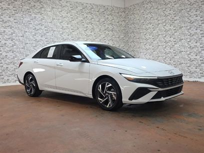 Certified 2025 Hyundai Elantra SEL