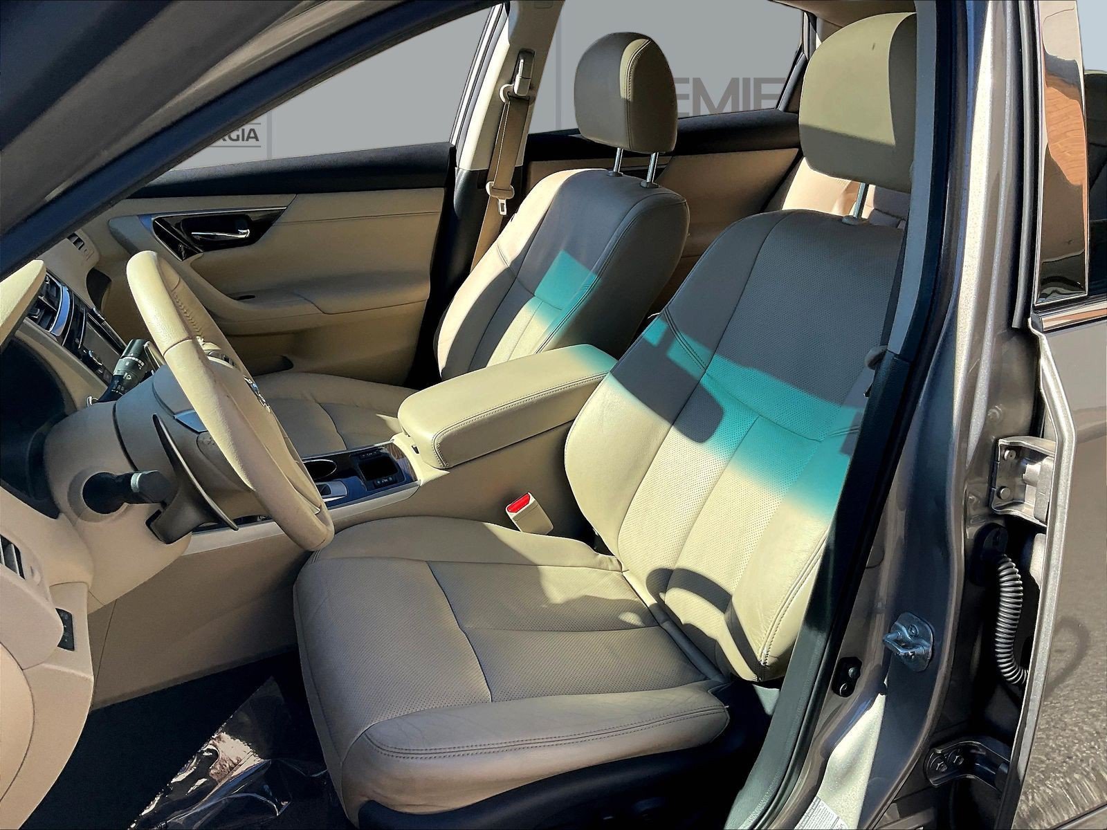 Used 2015 Nissan Altima 3.5 SL FWD image 23