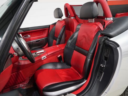 Used 2000 BMW Z8 RWD image 10