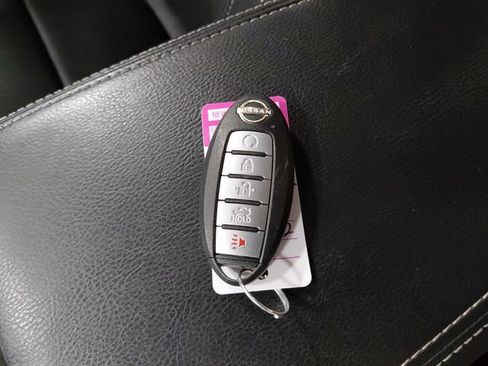 Used 2023 Nissan Maxima SV w/ Floor Mat Group FWD image 28