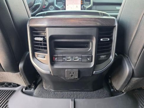 Used 2025 RAM 1500 Laramie AWD/4WD image 33