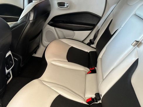 Used 2021 Jeep Compass Limited image 12