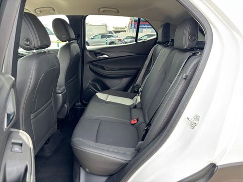 Used 2025 Buick Encore GX Preferred FWD image 24