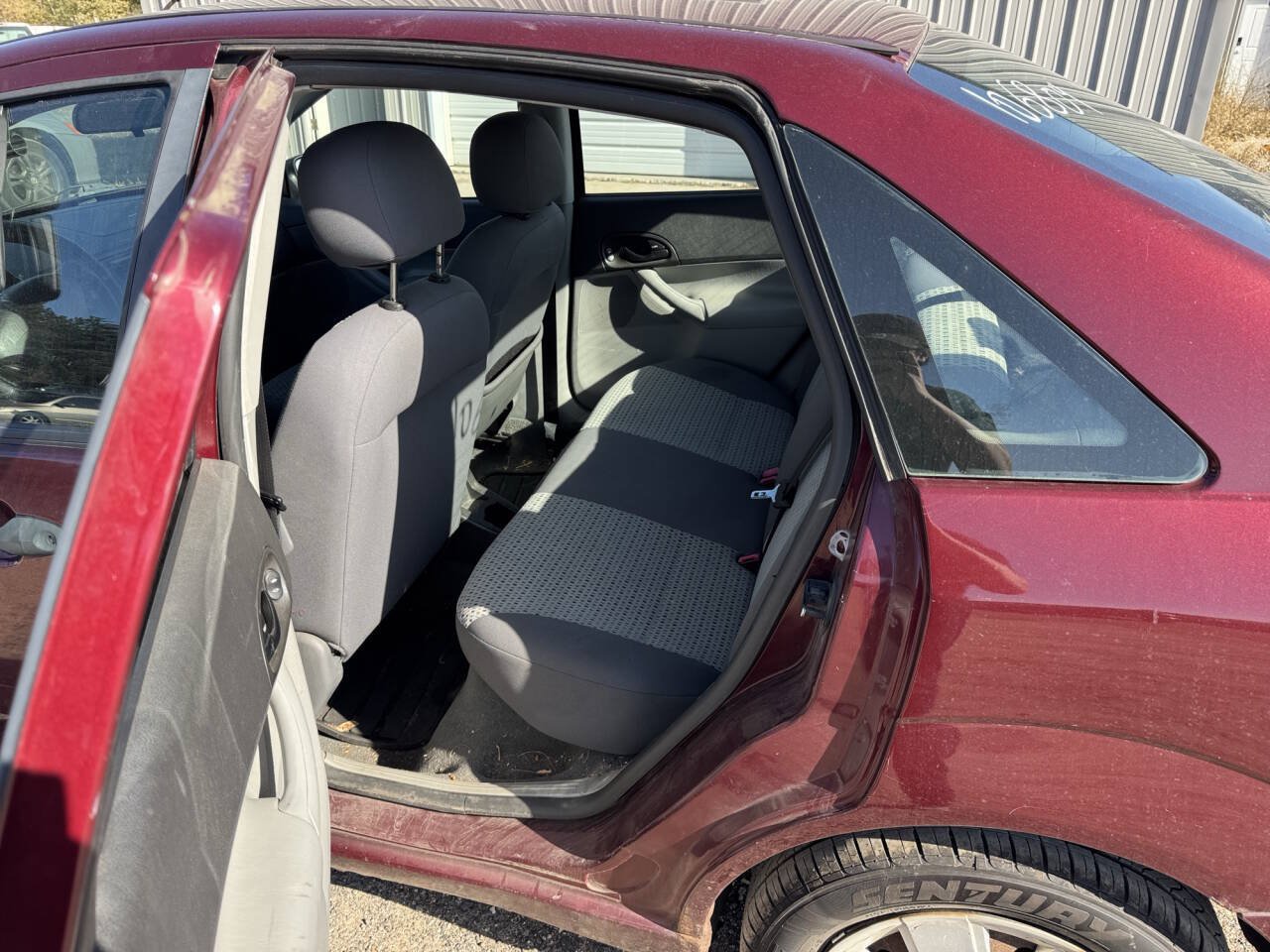 Used 2007 Ford Focus S FWD image 21