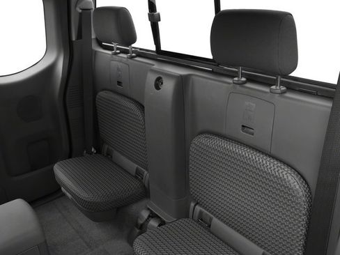 Used 2018 Nissan Frontier SV RWD image 18