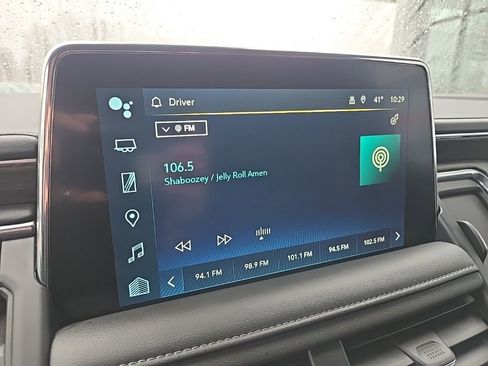 Used 2024 Chevrolet Suburban LT image 47