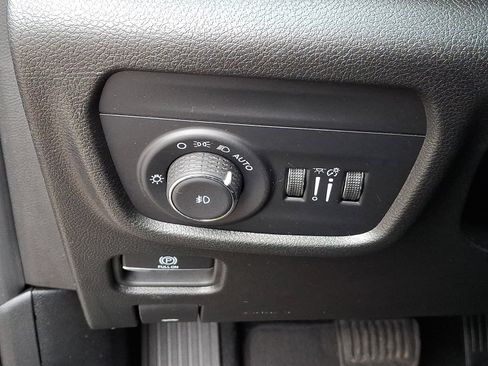 Certified 2023 Jeep Grand Cherokee L Limited AWD/4WD image 27