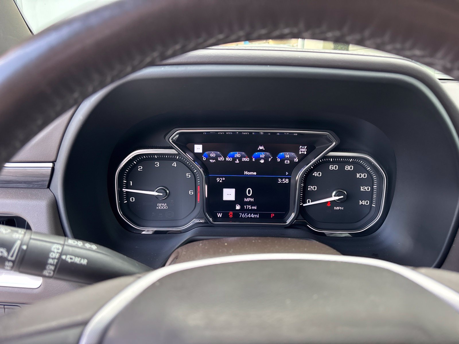 Used 2021 GMC Yukon SLT w/ Rear Media and Nav Package AWD/4WD image 10