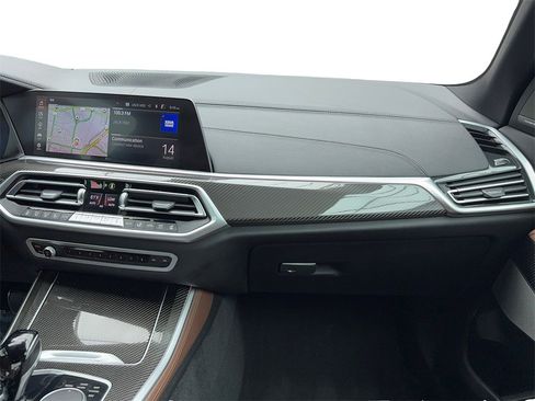 Used 2022 BMW X5 M50i w/ Dynamic Handling Package image 18