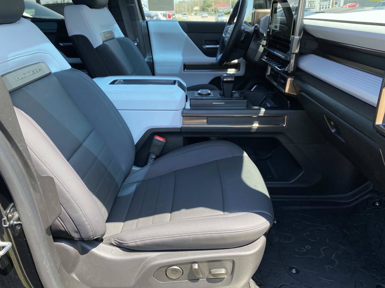 Used 2025 GMC Hummer EV 3X AWD/4WD image 26