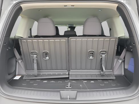 New 2026 Hyundai Santa Fe SE image 32