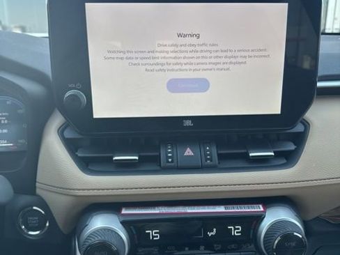 Used 2024 Toyota RAV4 Limited image 12