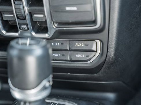 Used 2021 Jeep Wrangler Unlimited Sahara image 34