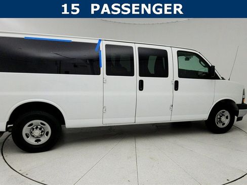 Used 2018 Chevrolet Express 3500 LT w/ LT Preferred Equipment Group image 7