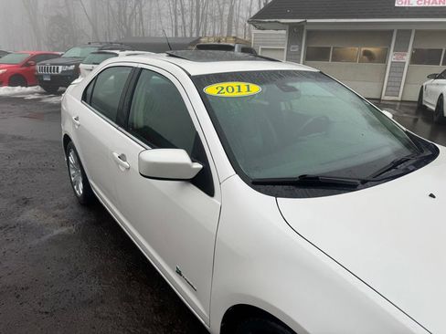 Used 2011 Ford Fusion Hybrid w/ 502A Rapid Spec Order Code image 10