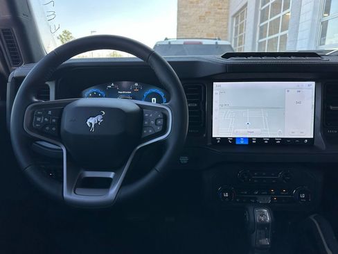 New 2025 Ford Bronco Badlands image 52