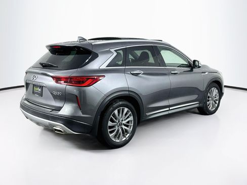 Used 2023 INFINITI QX50 Luxe w/ Accent Package AWD/4WD image 9