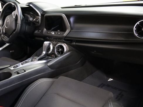Used 2018 Chevrolet Camaro LT w/ RS Package image 52