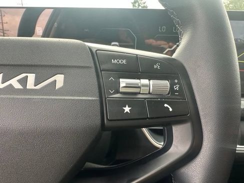 Used 2025 Kia K4 EX FWD image 14